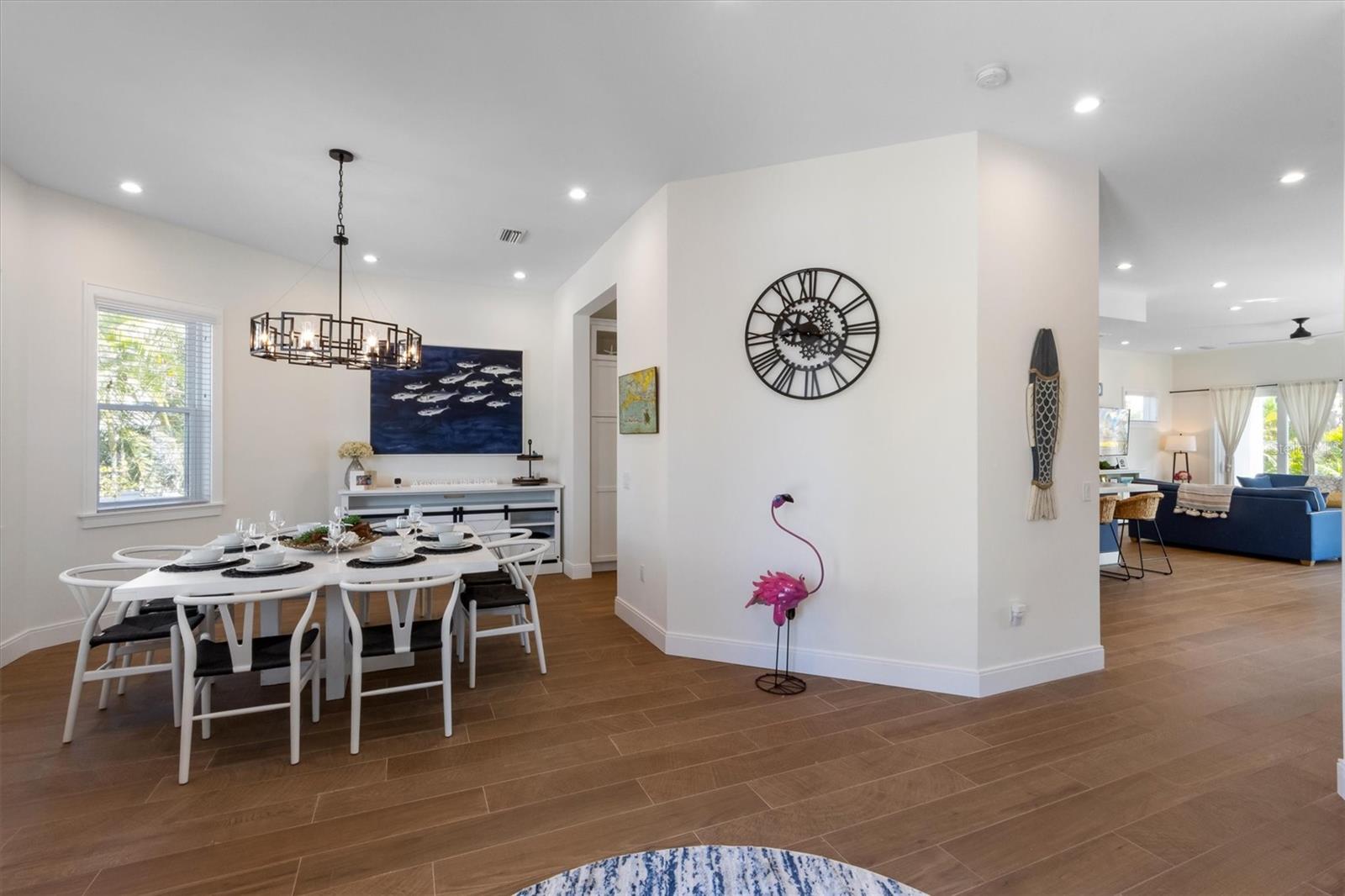 211 81ST ST #B, HOLMES BEACH, FL, 34217