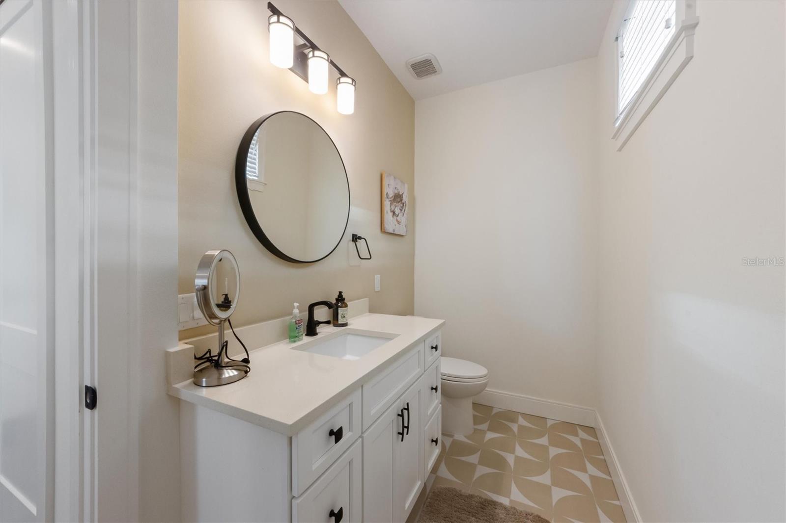 211 81ST ST #B, HOLMES BEACH, FL, 34217