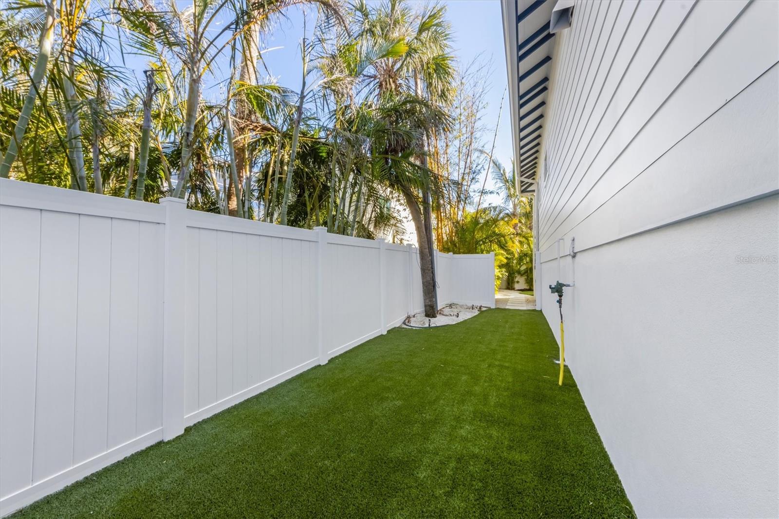 211 81ST ST #B, HOLMES BEACH, FL, 34217