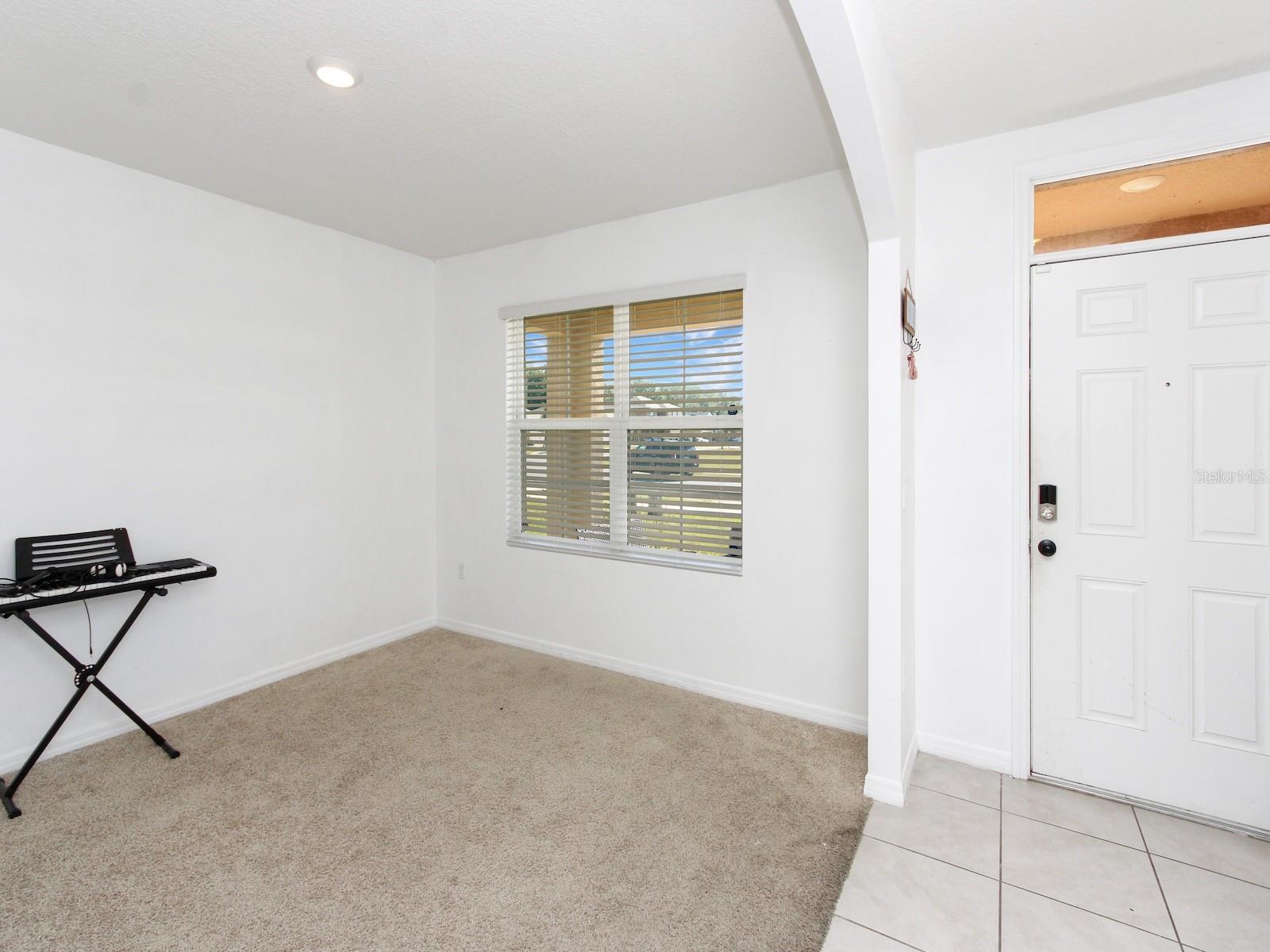 2582 GLACIER EXPRESS LN, TAVARES, FL, 32778