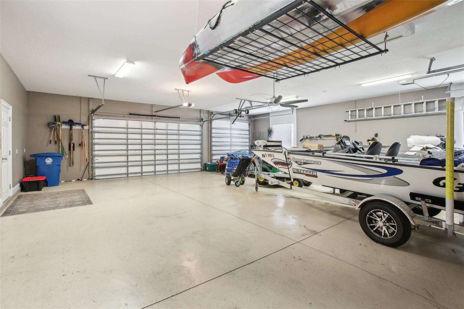 11145 MOUNTAIN MOCKINGBIRD RD, WEEKI WACHEE, FL, 34614