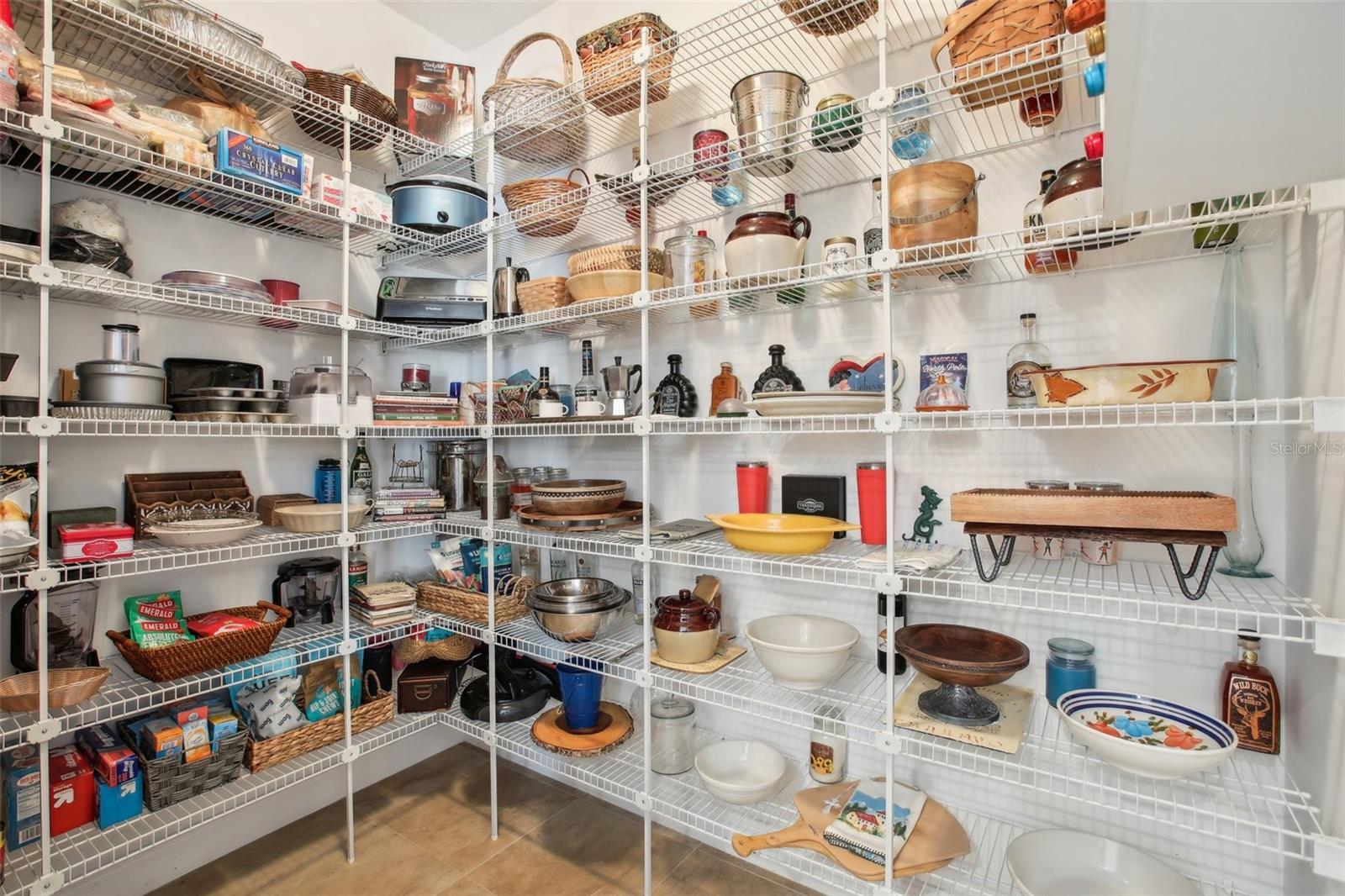 11145 MOUNTAIN MOCKINGBIRD RD, WEEKI WACHEE, FL, 34614