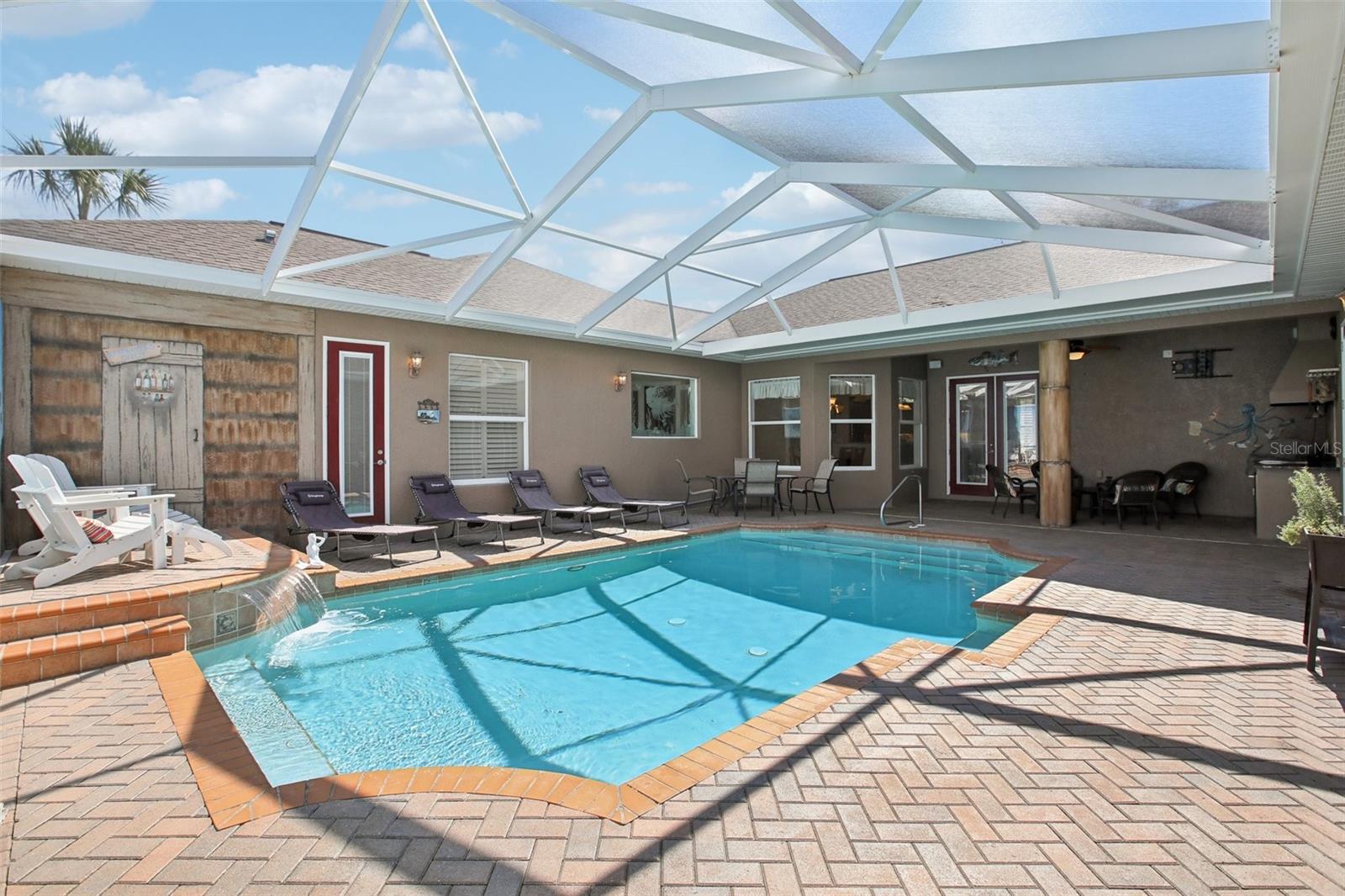 11145 MOUNTAIN MOCKINGBIRD RD, WEEKI WACHEE, FL, 34614