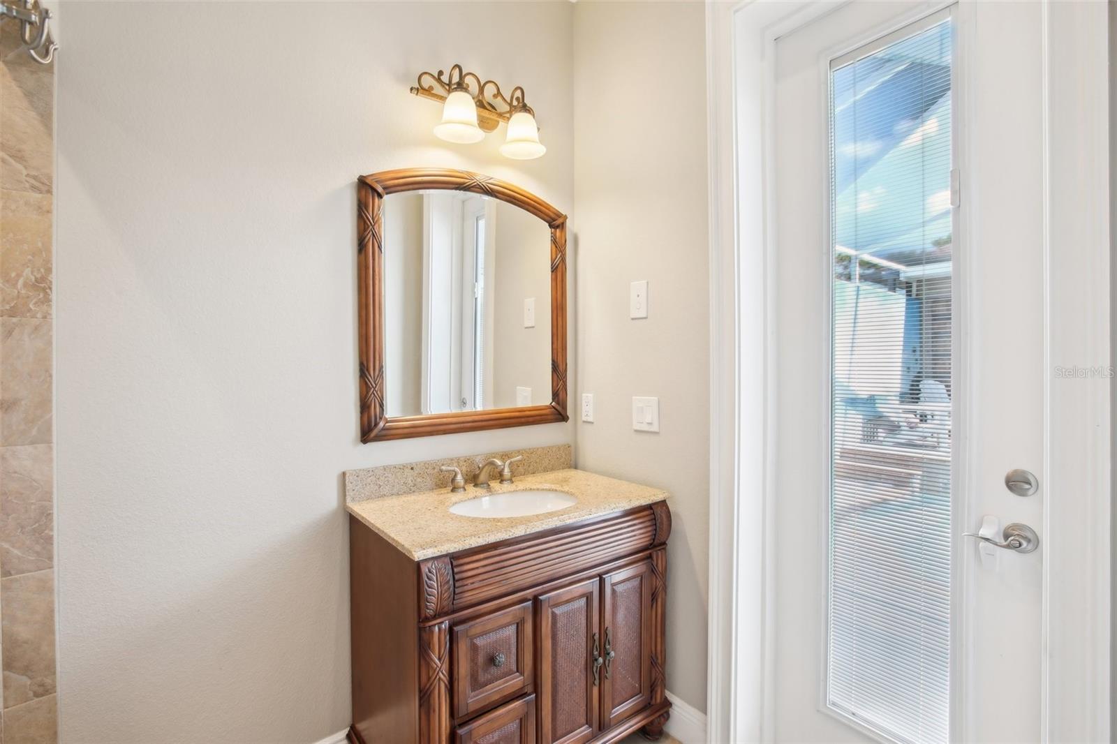 11145 MOUNTAIN MOCKINGBIRD RD, WEEKI WACHEE, FL, 34614
