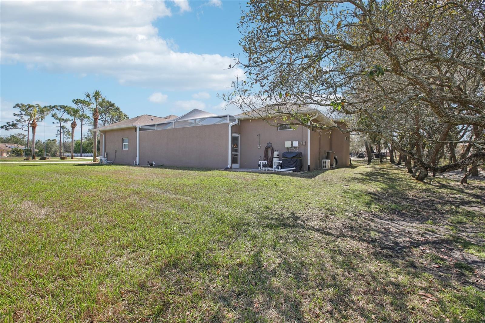 11145 MOUNTAIN MOCKINGBIRD RD, WEEKI WACHEE, FL, 34614
