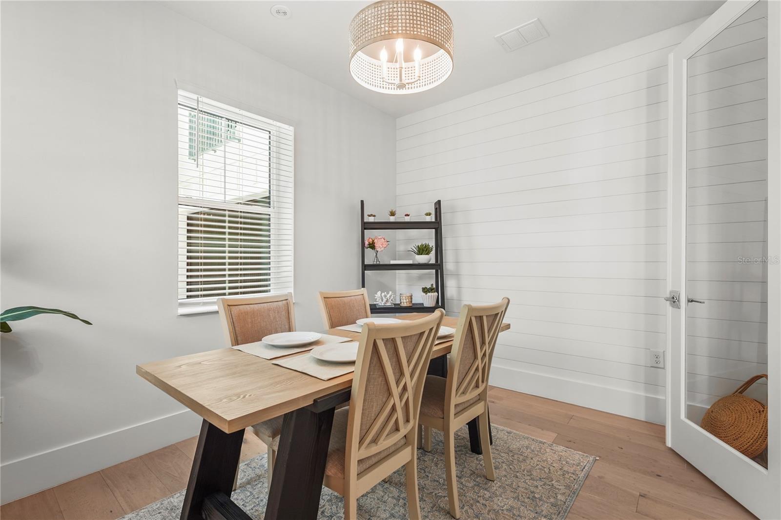 A4641225 Property Photo