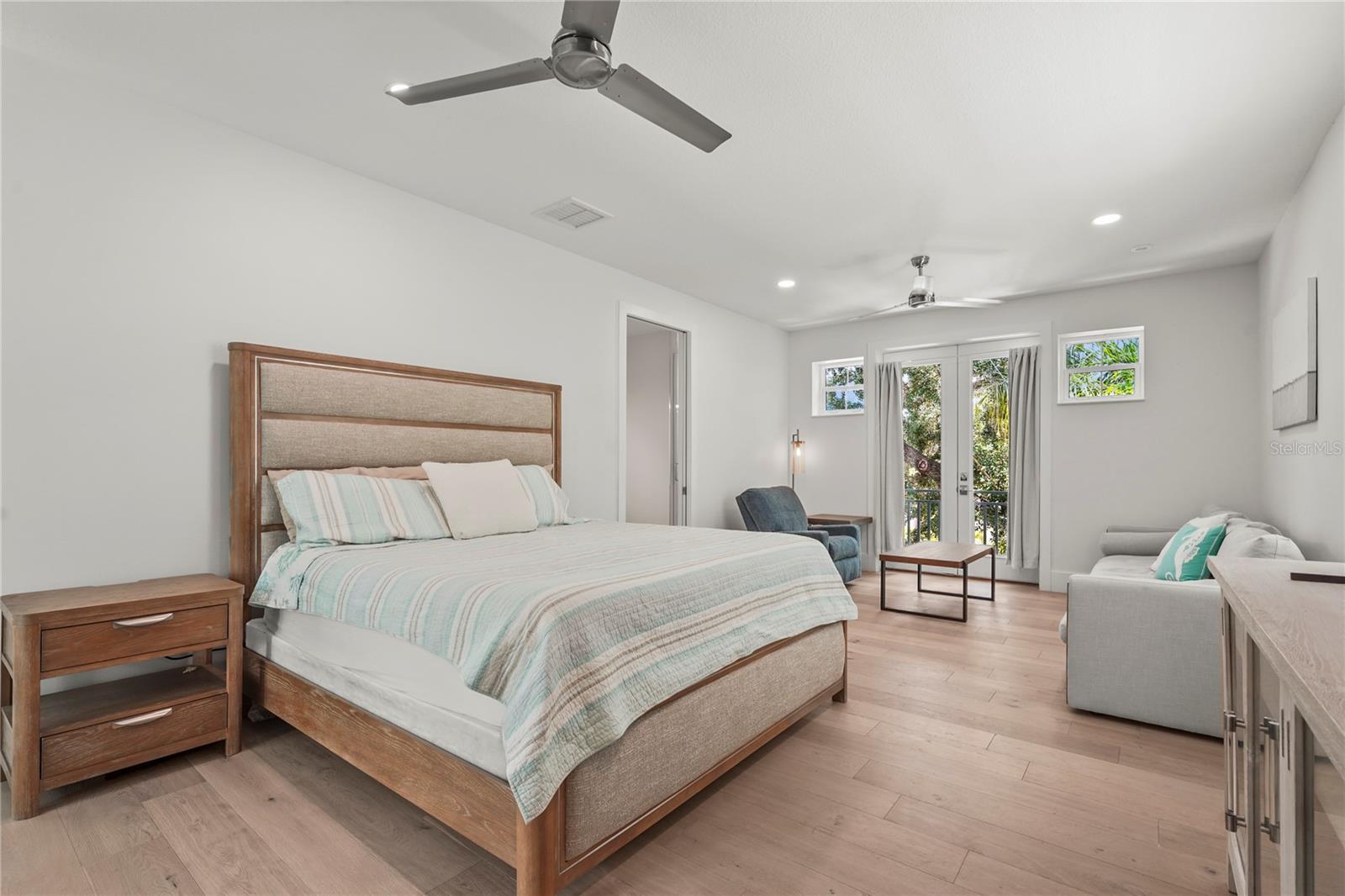 A4641225 Property Photo