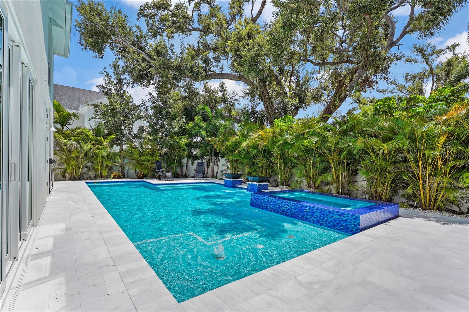 A4641225 Property Photo