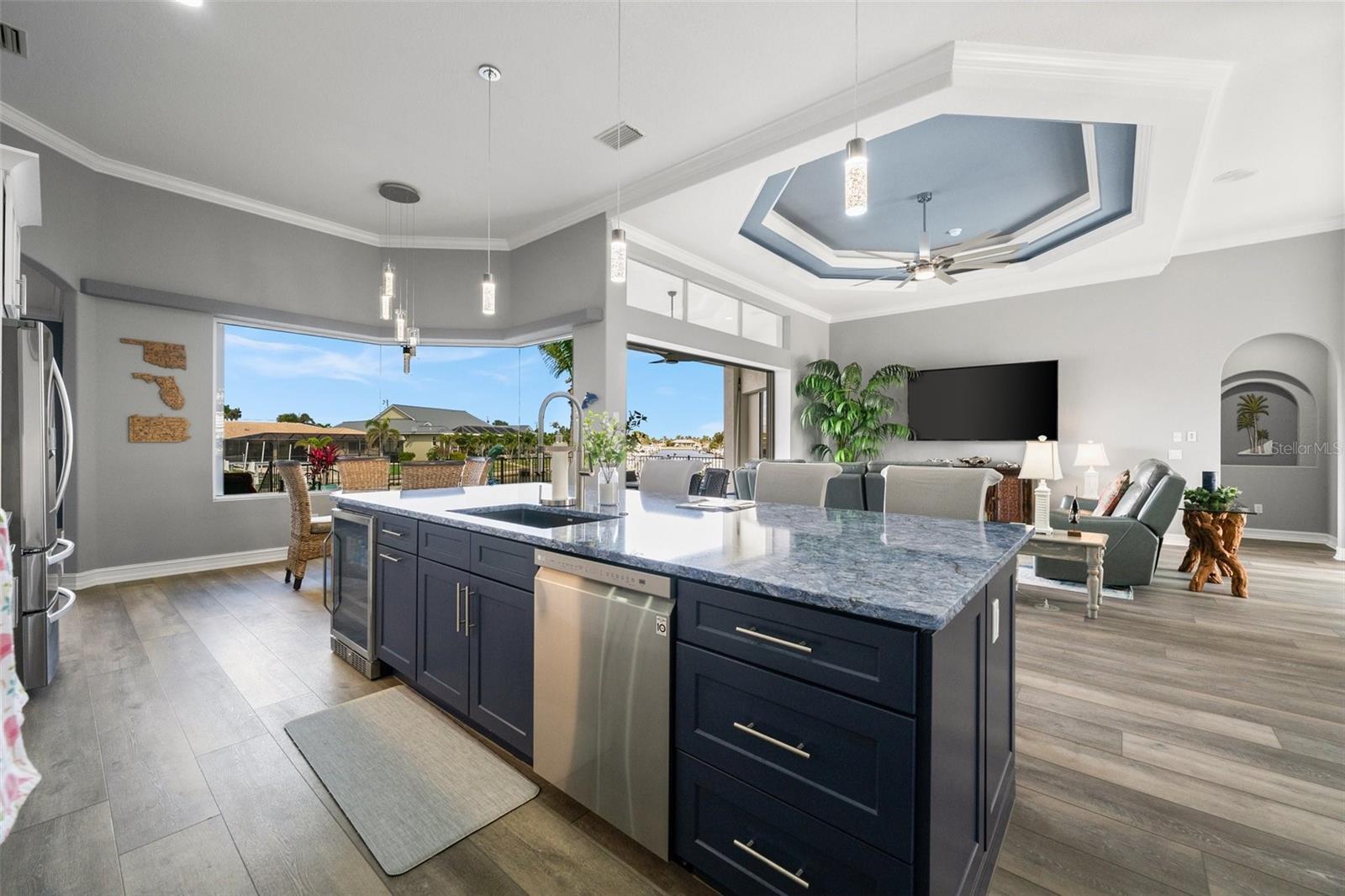 360 CAPRI ISLES CT, PUNTA GORDA, FL, 33950