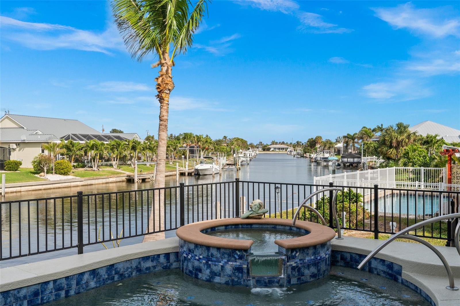 360 CAPRI ISLES CT, PUNTA GORDA, FL, 33950