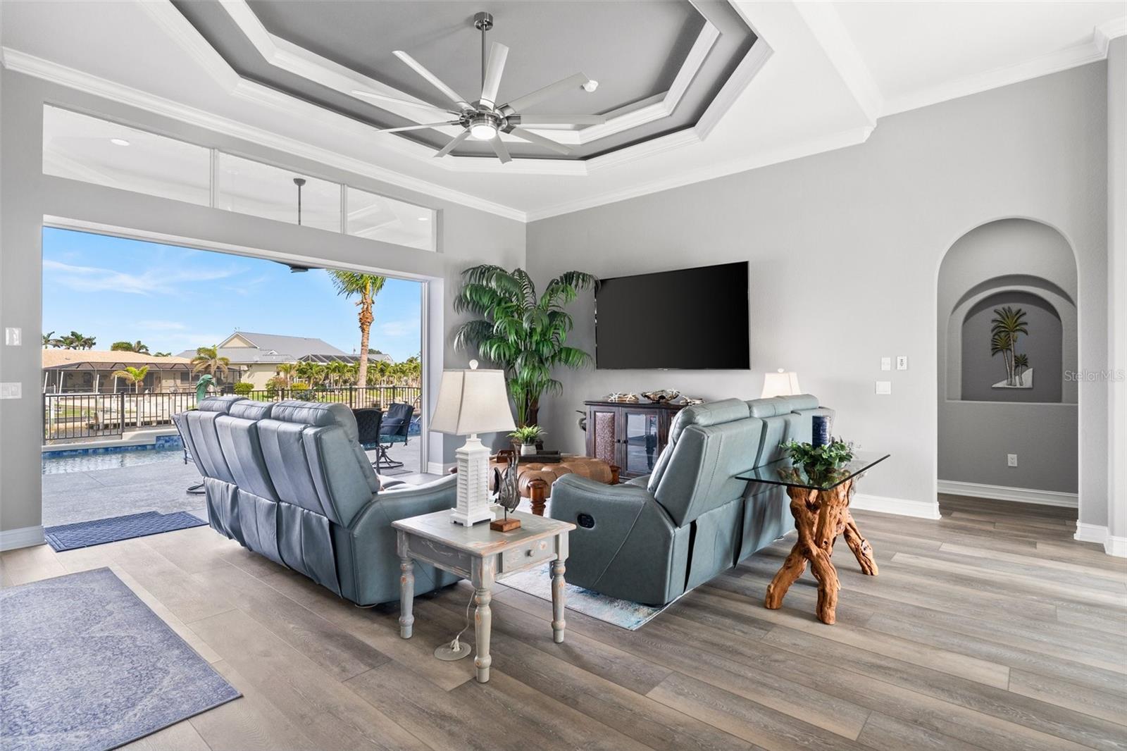 360 CAPRI ISLES CT, PUNTA GORDA, FL, 33950