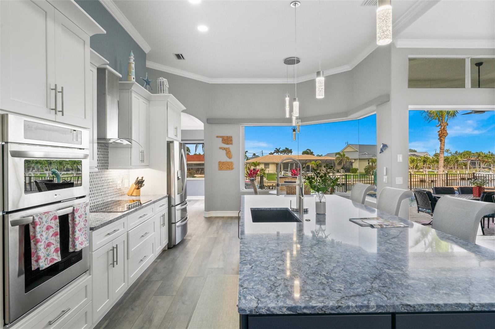 360 CAPRI ISLES CT, PUNTA GORDA, FL, 33950