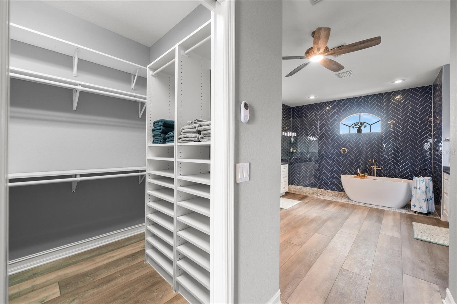 360 CAPRI ISLES CT, PUNTA GORDA, FL, 33950