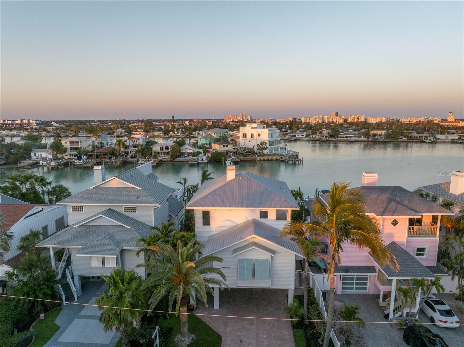 8505 BLIND PASS DR, TREASURE ISLAND, FL, 33706