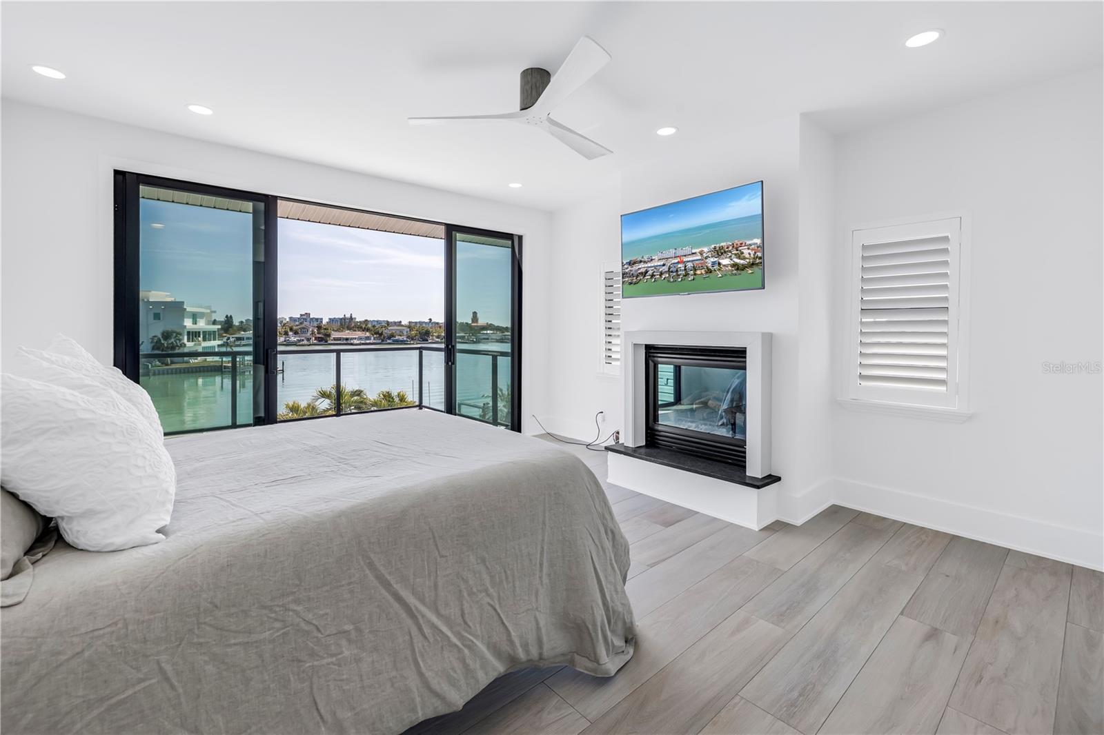 8505 BLIND PASS DR, TREASURE ISLAND, FL, 33706