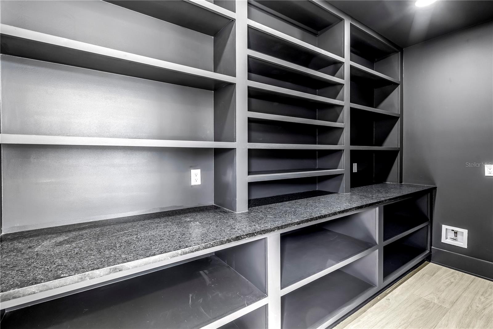 8505 BLIND PASS DR, TREASURE ISLAND, FL, 33706