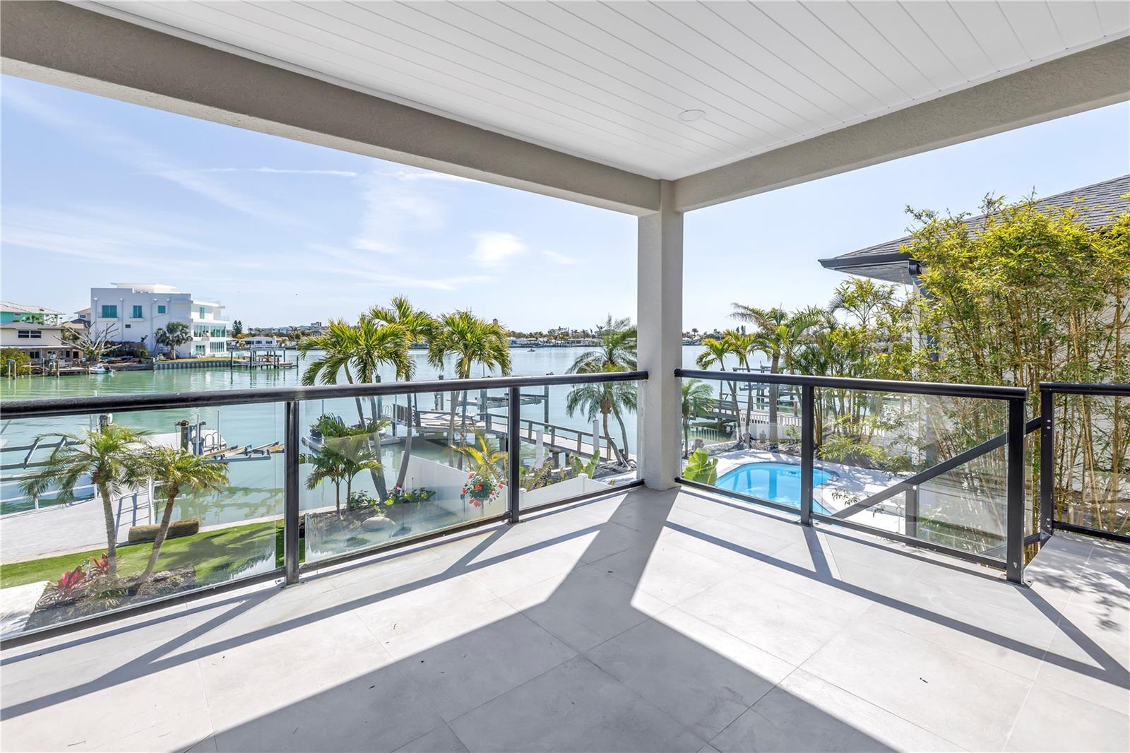 8505 BLIND PASS DR, TREASURE ISLAND, FL, 33706