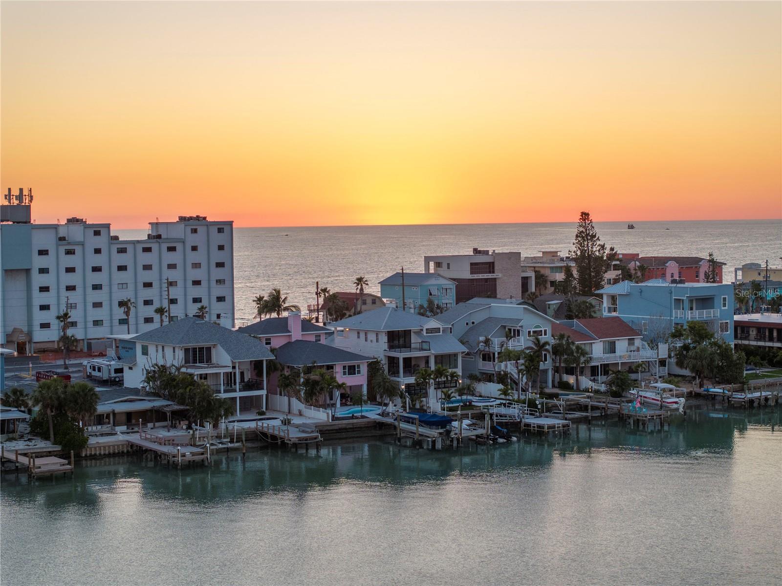 8505 BLIND PASS DR, TREASURE ISLAND, FL, 33706