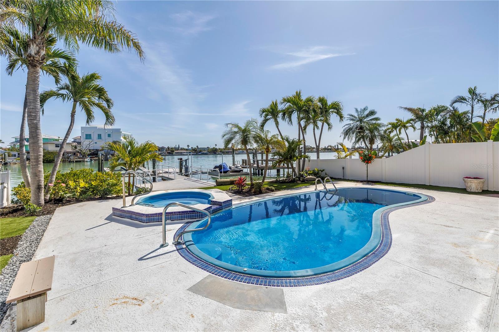8505 BLIND PASS DR, TREASURE ISLAND, FL, 33706
