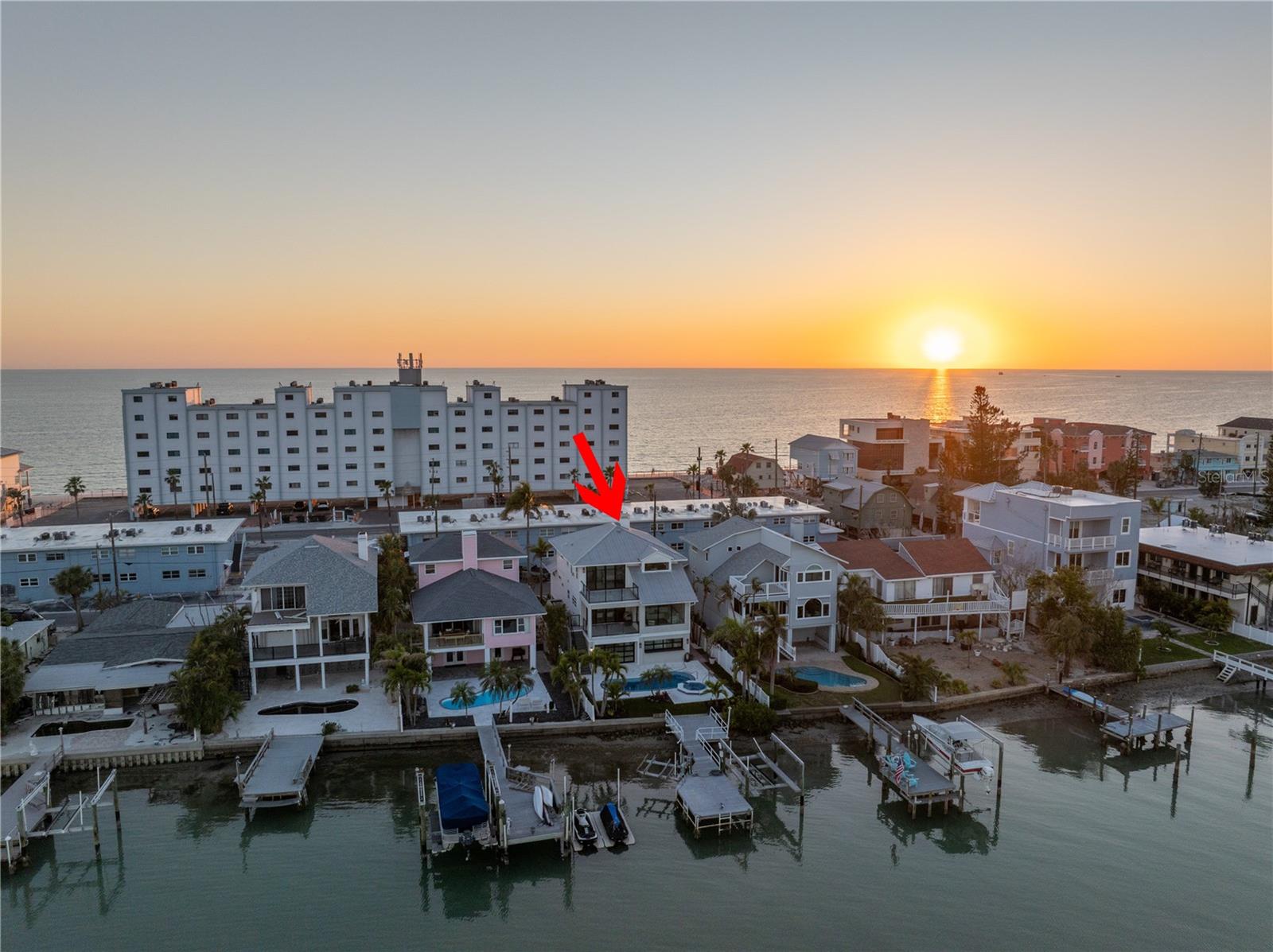 8505 BLIND PASS DR, TREASURE ISLAND, FL, 33706