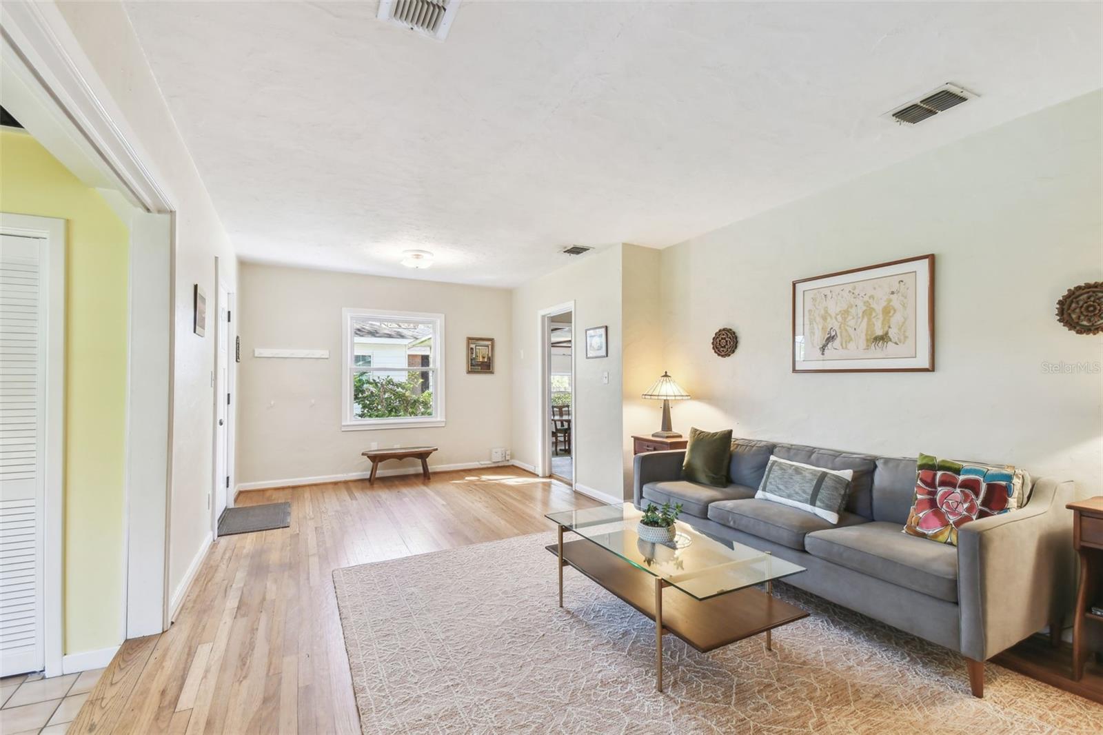 223 33RD AVE N, ST PETERSBURG, FL, 33704