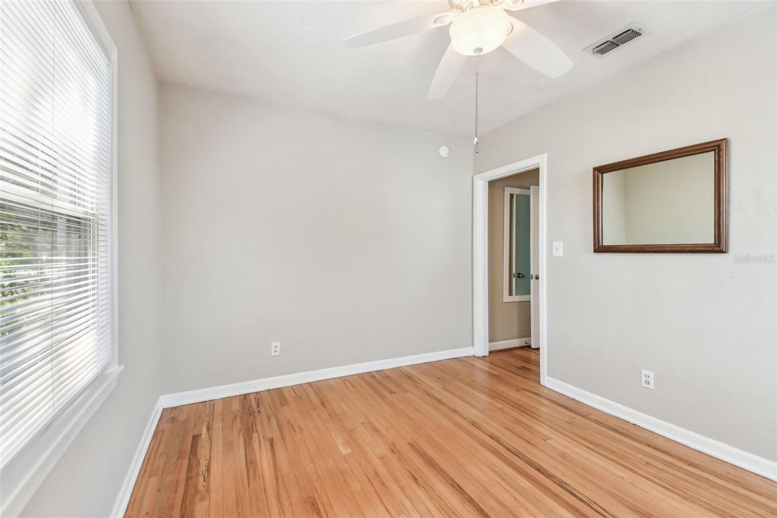 223 33RD AVE N, ST PETERSBURG, FL, 33704