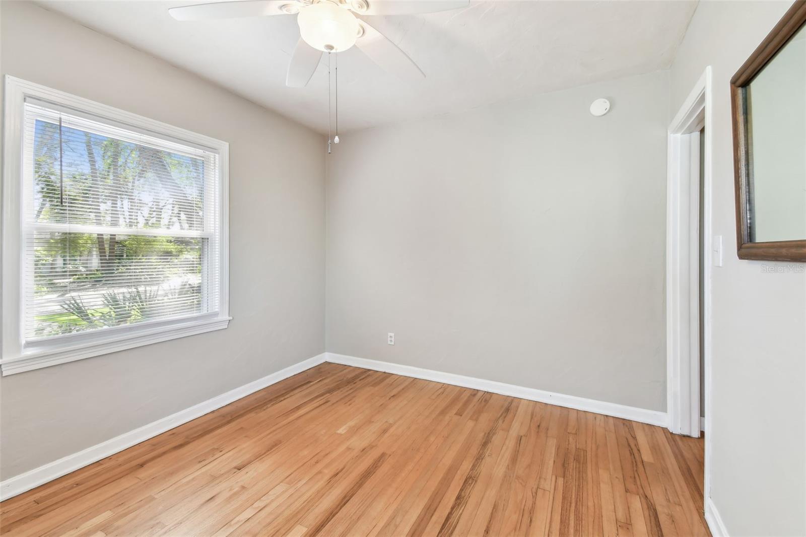 223 33RD AVE N, ST PETERSBURG, FL, 33704