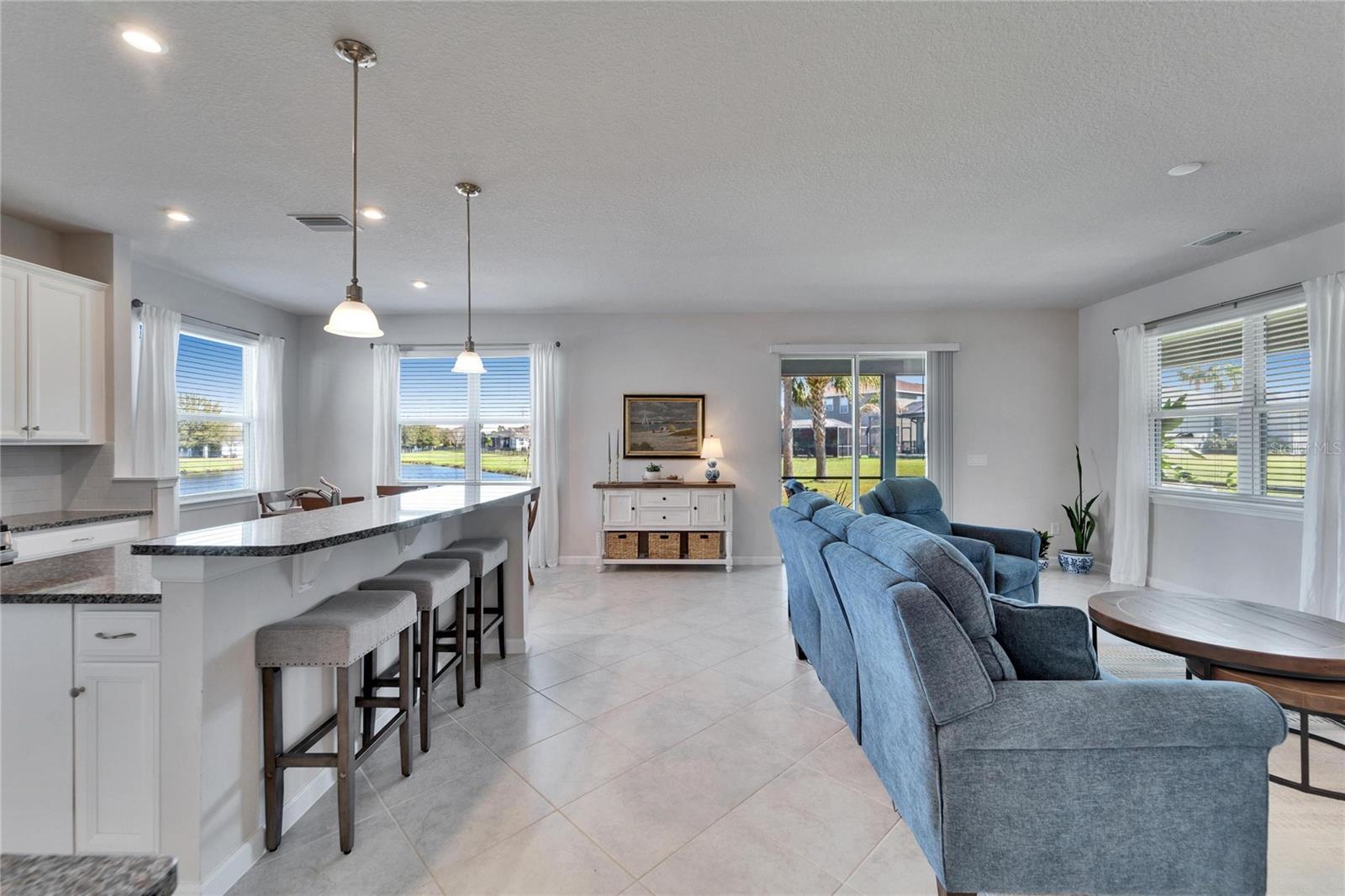 11305 EMERALD SHORE DR, RIVERVIEW, FL, 33579