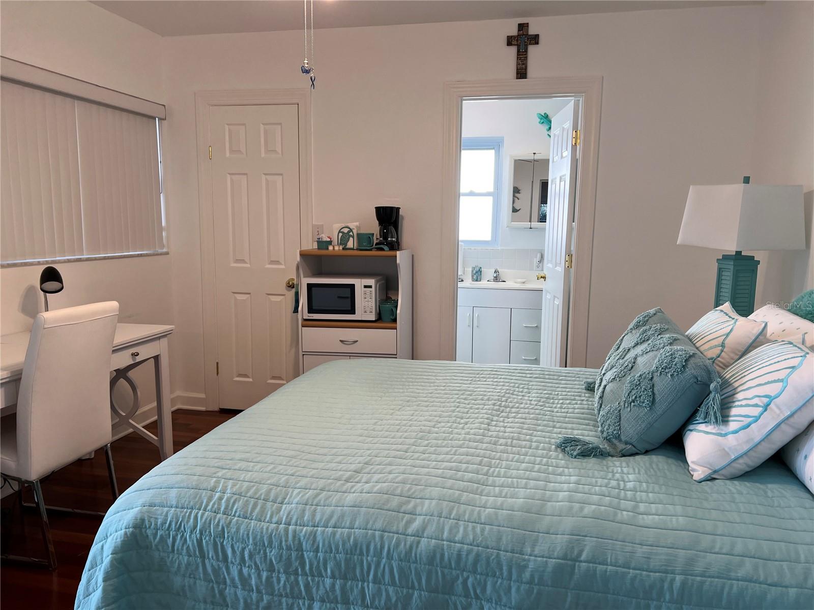 8316 6TH ST N #Mother-in-Law Suite, ST PETERSBURG, FL, 33702