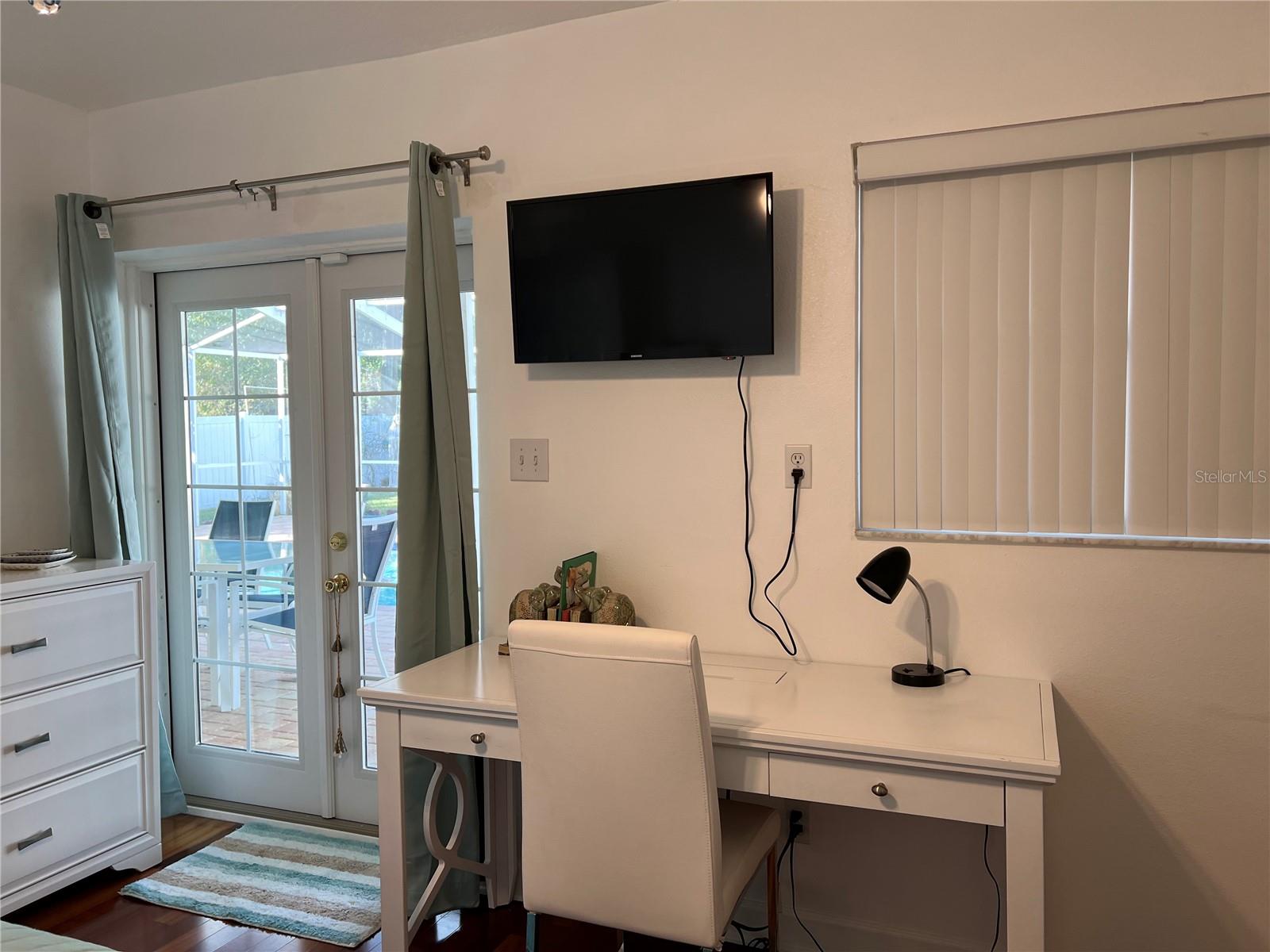 8316 6TH ST N #Mother-in-Law Suite, ST PETERSBURG, FL, 33702