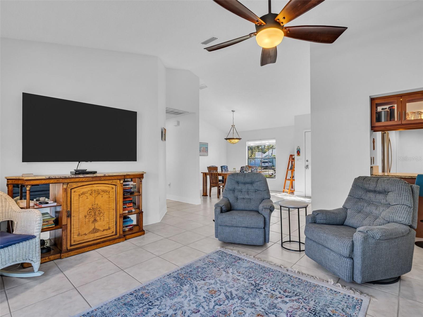 2441 BLOSSOM LAKE DR, HOLIDAY, FL, 34691