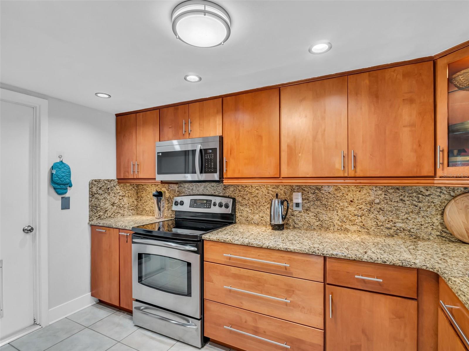 2441 BLOSSOM LAKE DR, HOLIDAY, FL, 34691