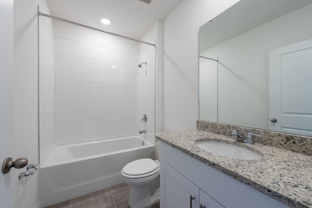 1321 OAK VALLEY DR, AUBURNDALE, FL, 33823