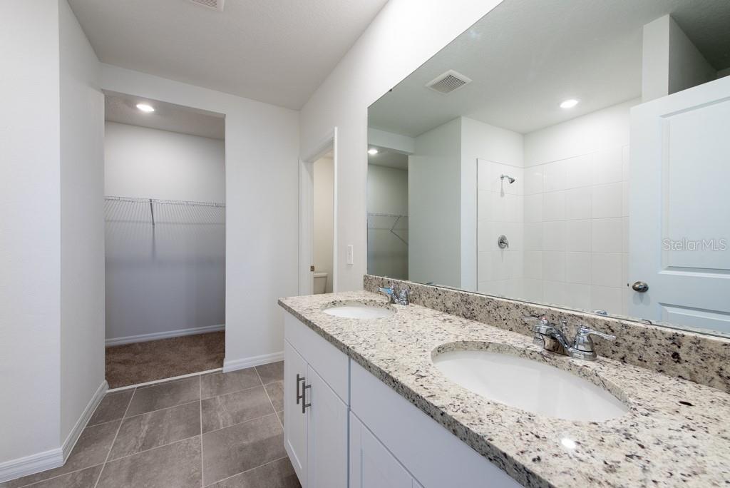 1321 OAK VALLEY DR, AUBURNDALE, FL, 33823