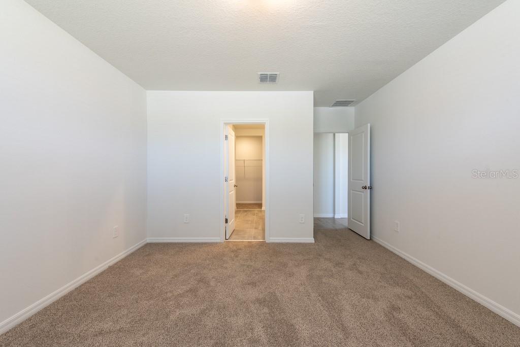1321 OAK VALLEY DR, AUBURNDALE, FL, 33823