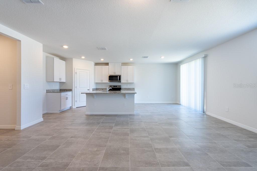 1321 OAK VALLEY DR, AUBURNDALE, FL, 33823