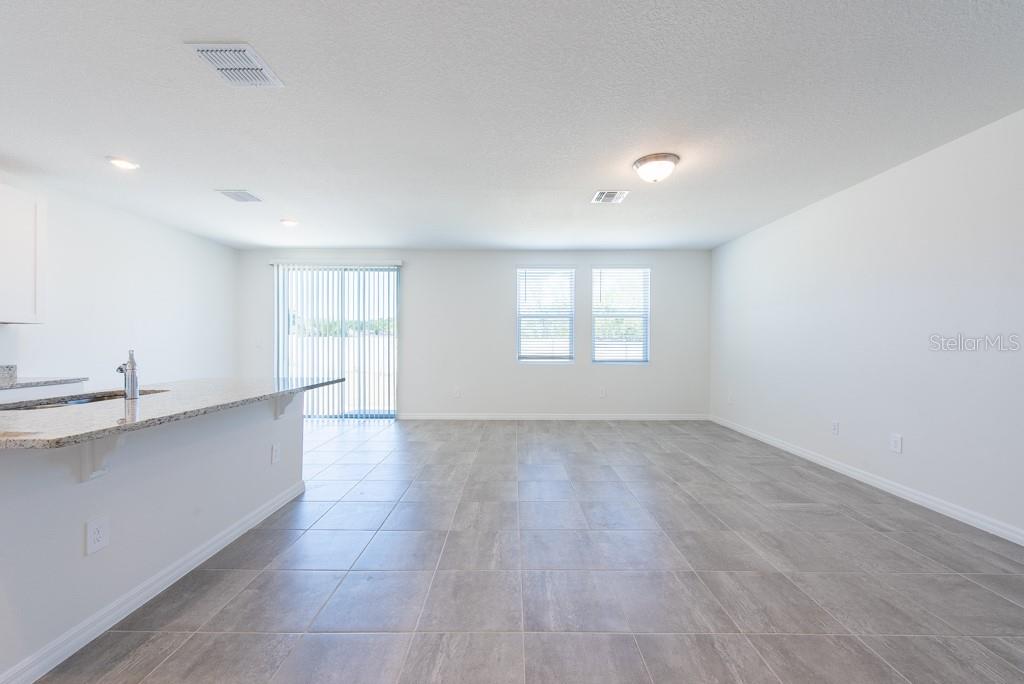 1321 OAK VALLEY DR, AUBURNDALE, FL, 33823