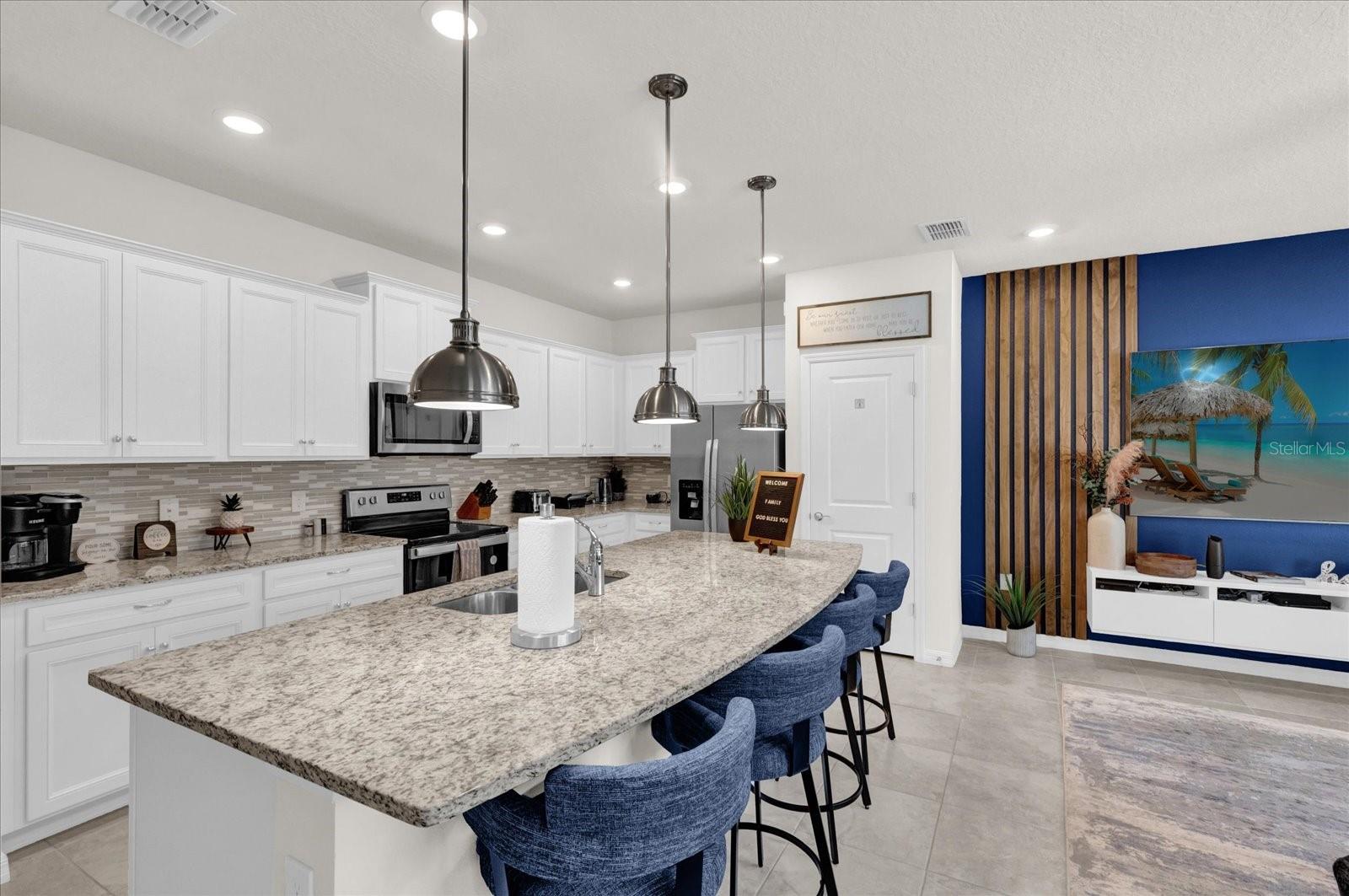 3962 LANA AVE, DAVENPORT, FL, 33897