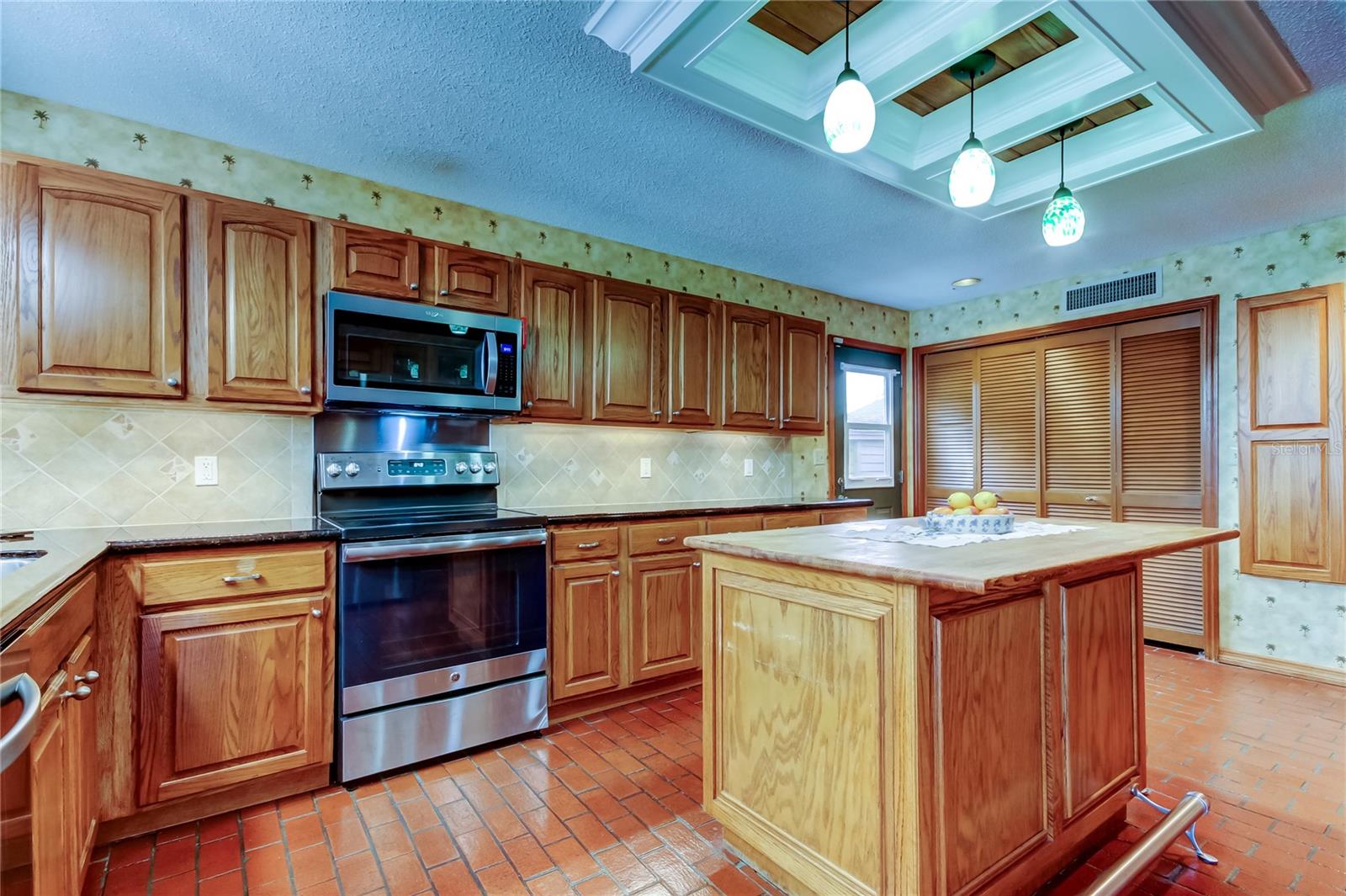 22819 SOUTHSHORE DR, LAND O LAKES, FL, 34639