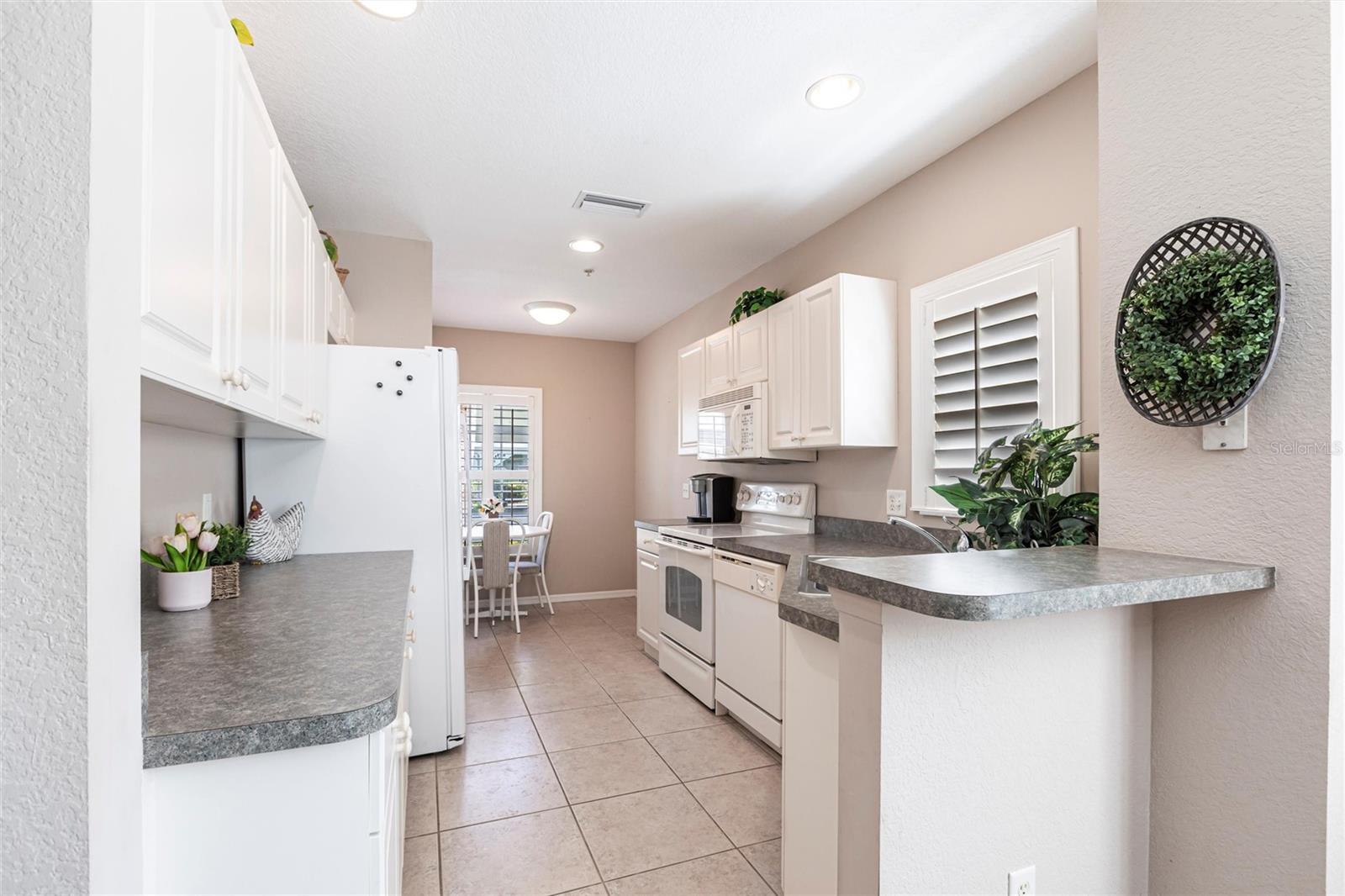 2081 WILLOW HAMMOCK CIR #F101, PUNTA GORDA, FL, 33983