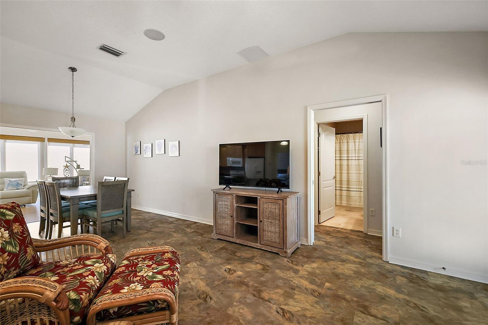 9243 SE 171ST COOPER LOOP, THE VILLAGES, FL, 32162