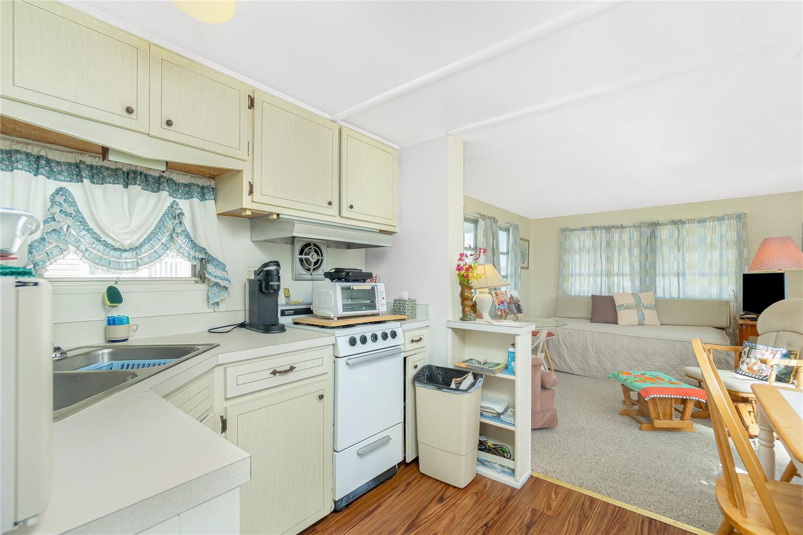 3210 HOLLY AVE, ENGLEWOOD, FL, 34224