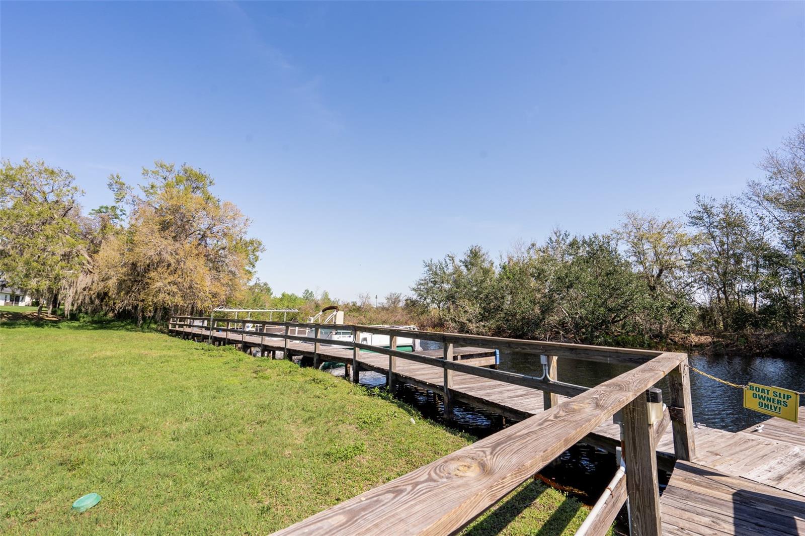 1037 GREEN GATE BLVD, GROVELAND, FL, 34736