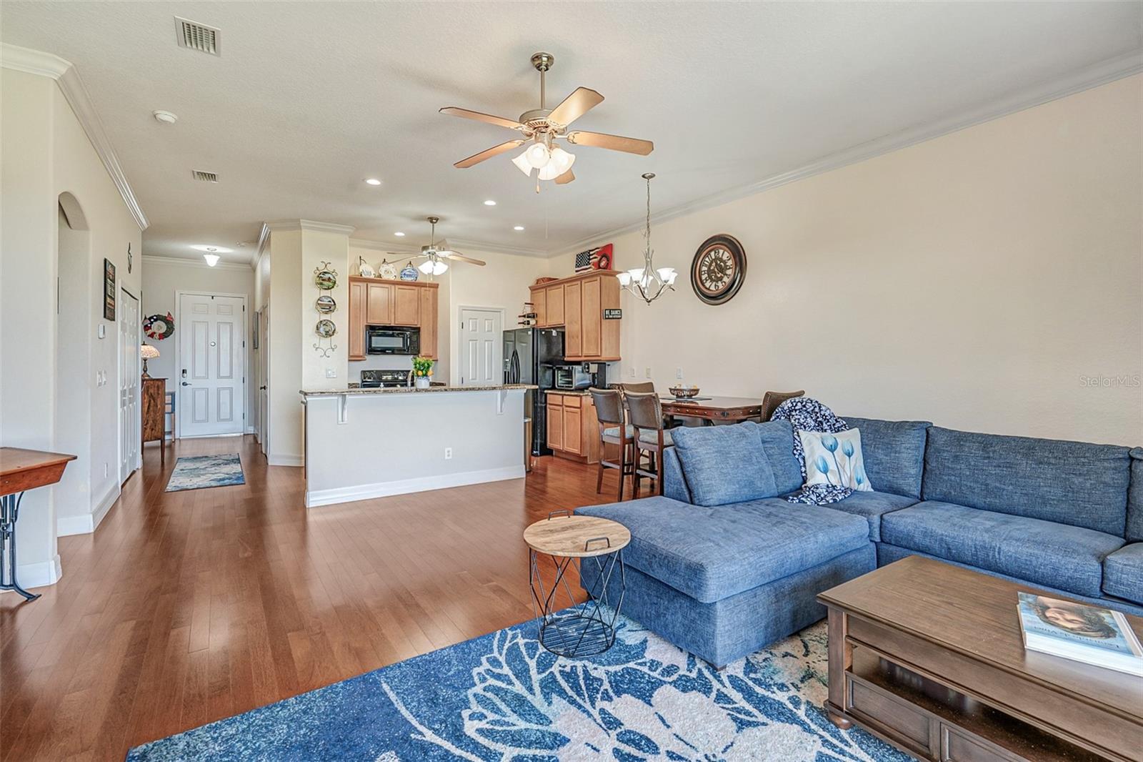 1037 GREEN GATE BLVD, GROVELAND, FL, 34736