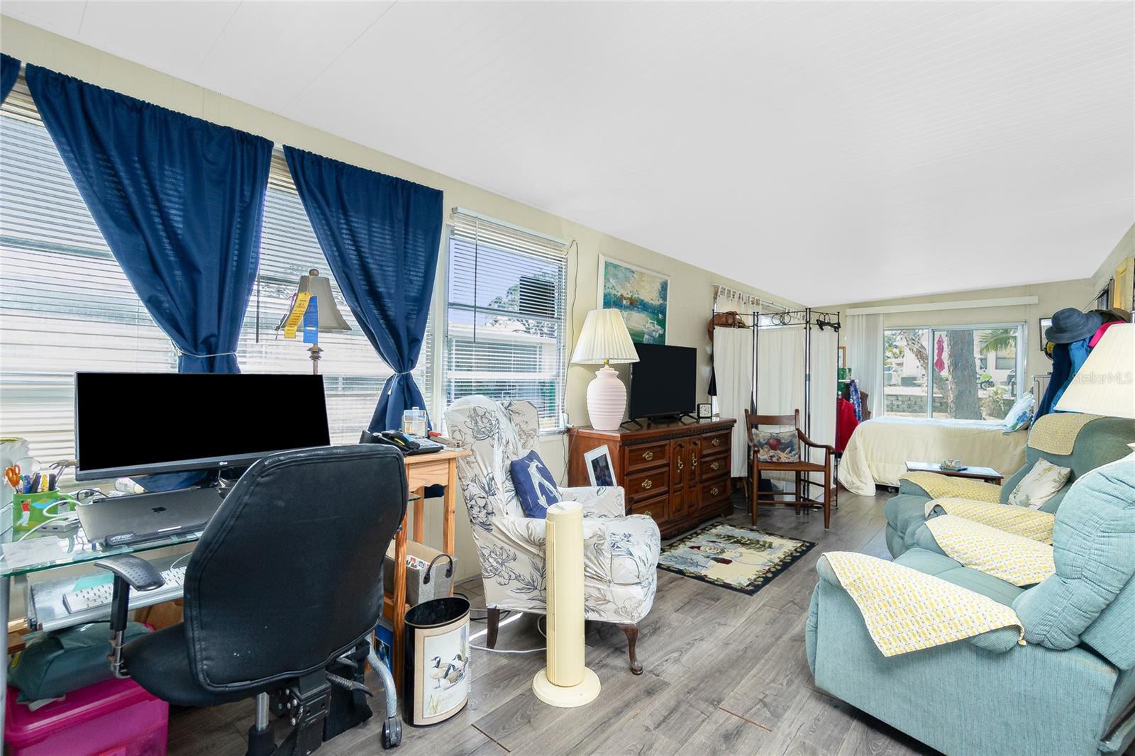 3220 HOLLY AVE, ENGLEWOOD, FL, 34224