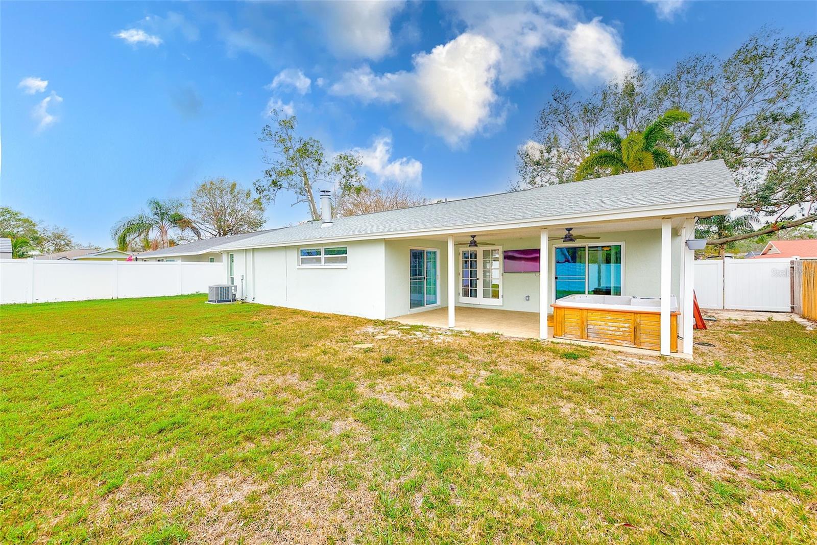 10855 119TH ST N, SEMINOLE, FL, 33778