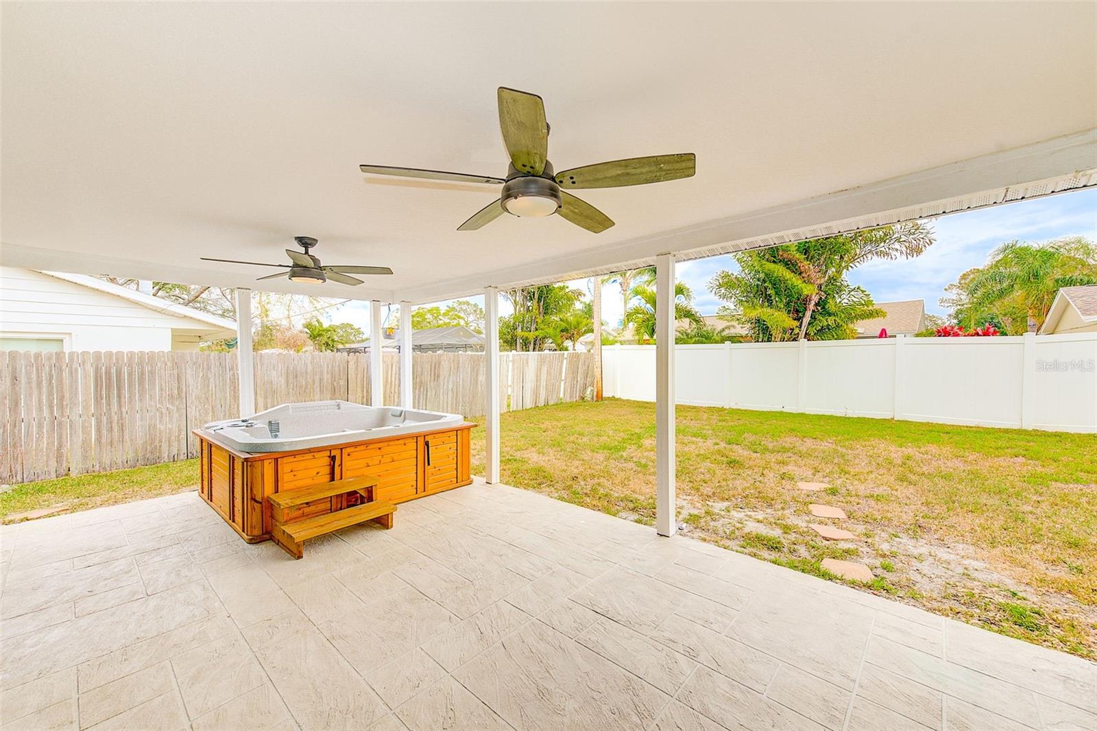 10855 119TH ST N, SEMINOLE, FL, 33778