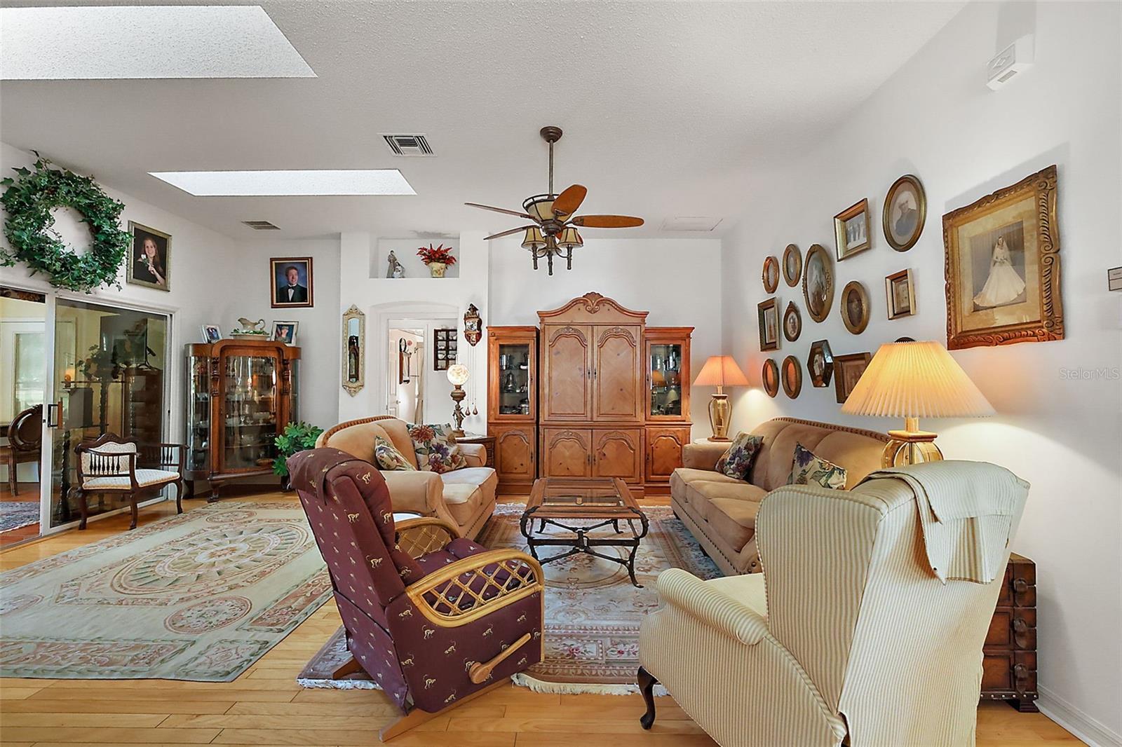1209 BARCELONA DR, THE VILLAGES, FL, 32159