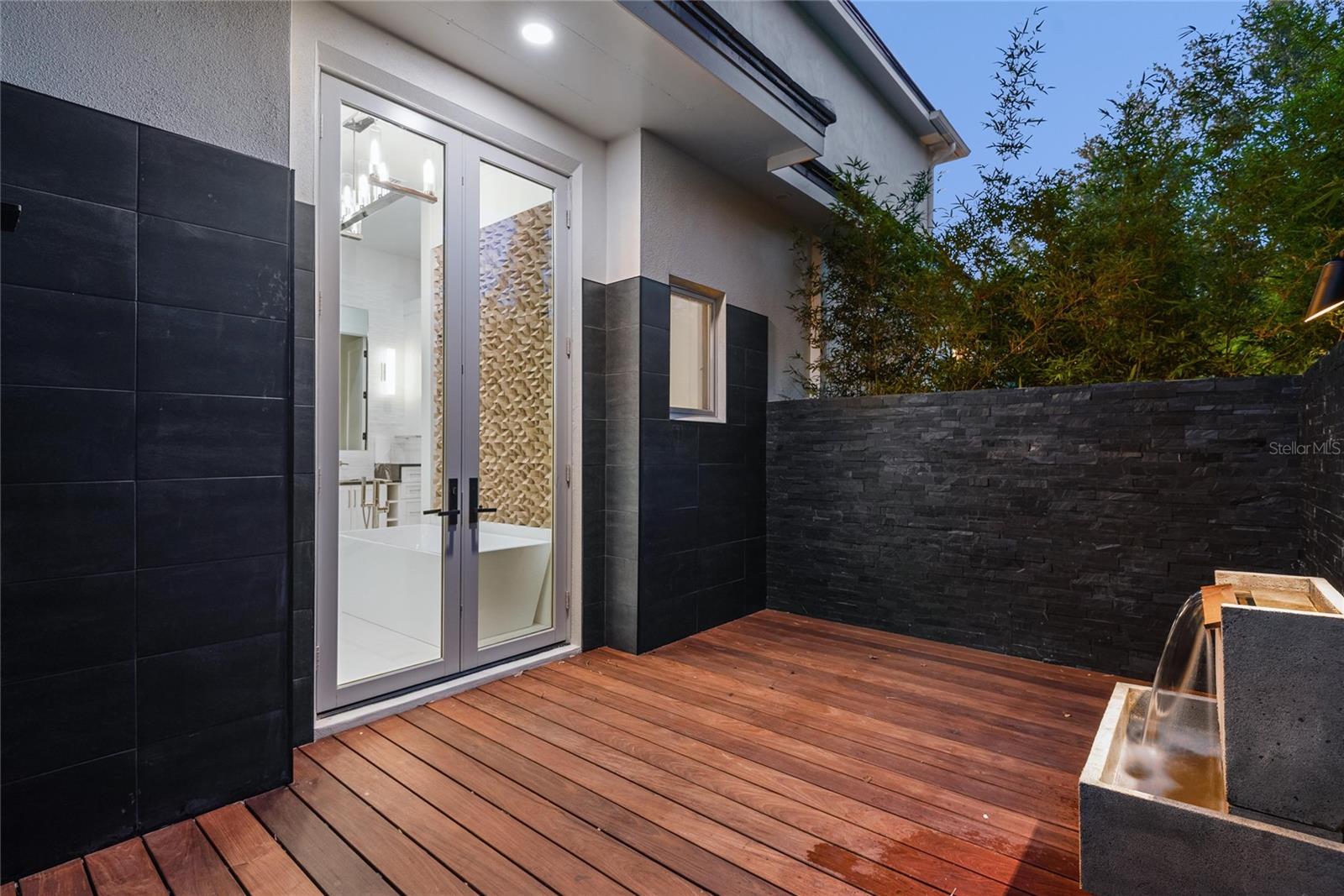 O6282425 Property Photo