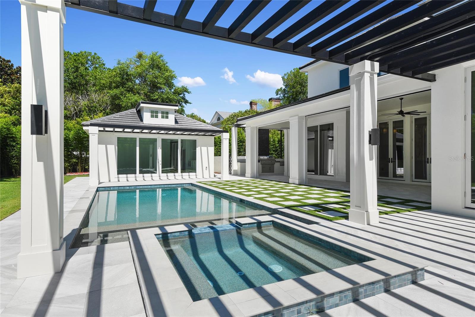 O6282425 Property Photo